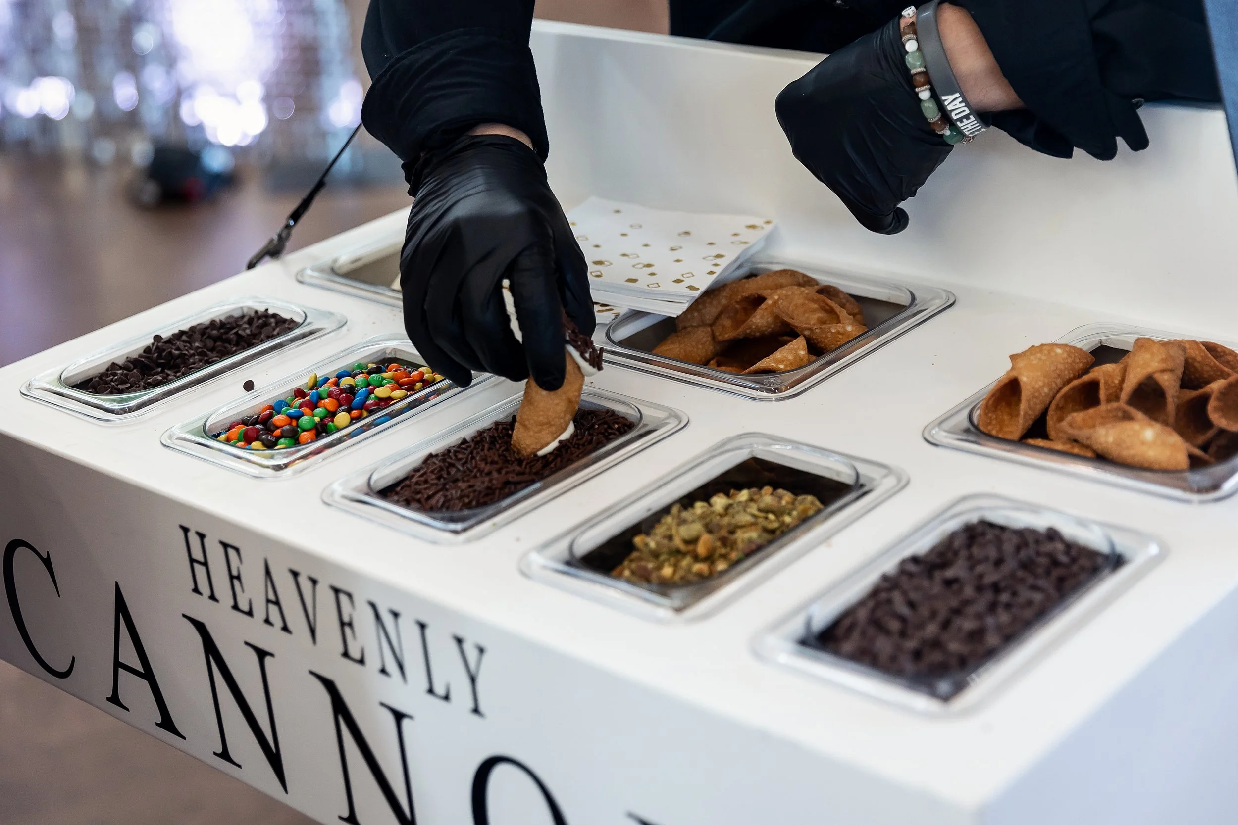 Cannoli and Gelato by Heavenly Desserts
